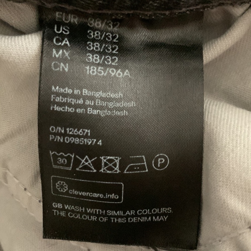 H&M BRAND NEW SIZE 38/32 SLIM DARK GREY JEANS - Picture 6 of 7